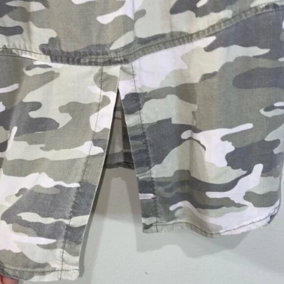 BELLA DAHL Camo Sleeveless Top with Collar Green and White - Size XS - EUC - Picture 7 of 9